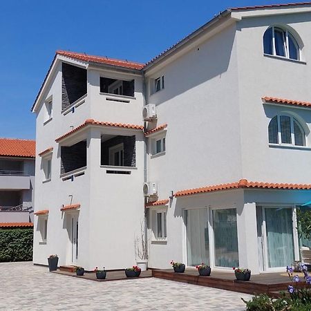 Apartments Matea I Baška Eksteriør bilde